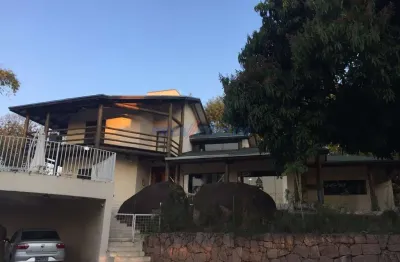 Chácara / sítio com 4 quartos à venda na Rua Minho, 771, Vale das Laranjeiras, Indaiatuba, 290 m2 por R$ 4.100.000