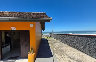 Casa pé na areia – frente para o mar em salinas, barra do sul/sc