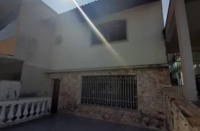 Casa com 2 quartos à venda na Rua Fernando Lona, 2222, Campestre, Santo André