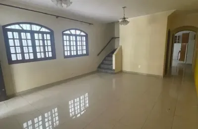 Casa com 3 quartos à venda na Rua Sud Menucci, 1111, Vila Camilópolis, Santo André