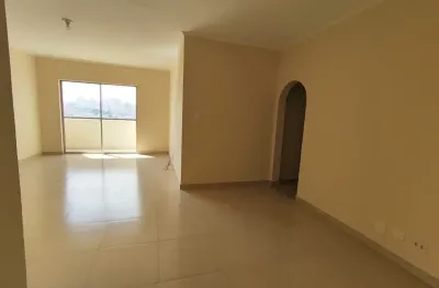 Ótima oportunidade - apartamento amplo e localização privilegiada