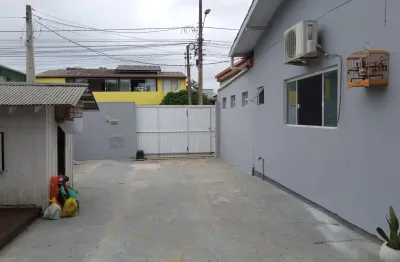 Casa a venda com 03 dormitórios /01 suíte - são joão do rio vemelho