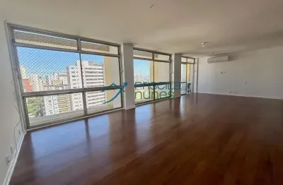 Higienópolis | 291 m² | 5 dormitórios | 3 vagas | Totalmente reformado