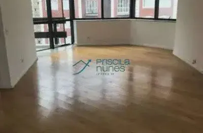 Apartamento com 3 quartos para alugar na Rua Inhambú, Vila Uberabinha, São Paulo