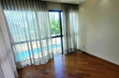 Apartamento de 103m², com 3 dormitórios sendo 1 suíte e 3 vagas no morumbi.