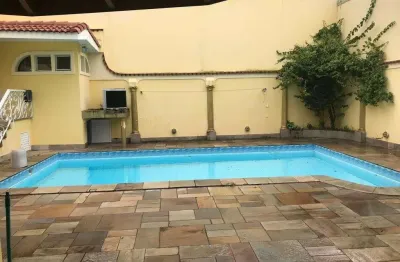 Sobrado em jardim chácara inglesa, 467 m², 4 dormitórios.