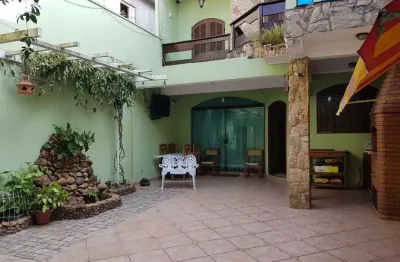 Casa com 3 quartos à venda na Rua Amácio Mazzaropi, 332, Nova Petrópolis, São Bernardo do Campo