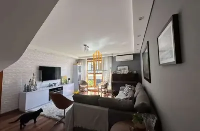 Cidade vargas - casa de 220m² com 3 quartos, suíte, sala, 3 banheiros e 2 vagas.