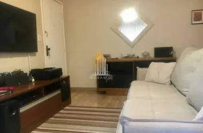 Apartamento com 2 dormr, 2 banheiros, 1 vaga no edificio alexandra - aclimação. condomínio edificio