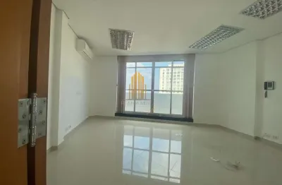 Condomínio  liberal conj comercial, 47m² com 2 salas, 1 banheiro social, com varanda. centro-sp  con