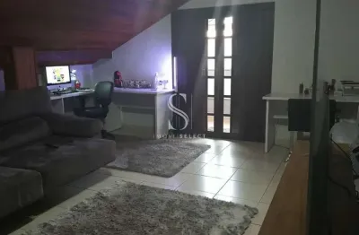 Casa assobradada de  250m2 com 4 quartos, 1 suite , 2 banheiros e 3 vagas á venda no butantã casa as