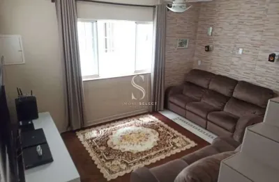 Casa assobradada com quatro dormitórios (uma suíte), dois banheiros e duas vagas à venda no butantã