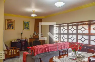 Casa com 3 quartos à venda na Rua Sarmento de Beires, 134, Nova Petrópolis, São Bernardo do Campo