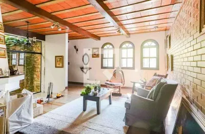 Casa com 3 quartos à venda na Rua Hugo Carotini, 165, Butantã, São Paulo