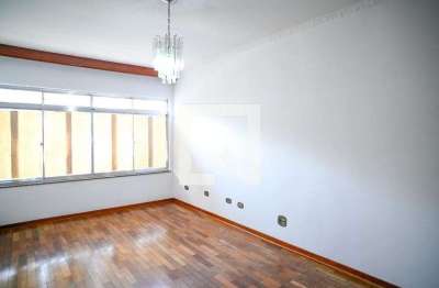 Casa com 3 quartos à venda na Desembargador Júlio Guimarães, 218, Bosque da Saúde, São Paulo