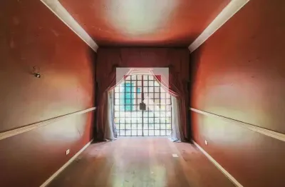 Casa com 3 quartos à venda na Rua Antônio Mariani, 527, Butantã, São Paulo