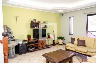 Casa com 3 quartos à venda na Rua Amaro José Gonçalves, 121, Nova Petrópolis, São Bernardo do Campo