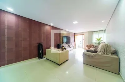 Casa com 3 quartos à venda na Rua Tiradentes, 166, Vila Assunção, Santo André