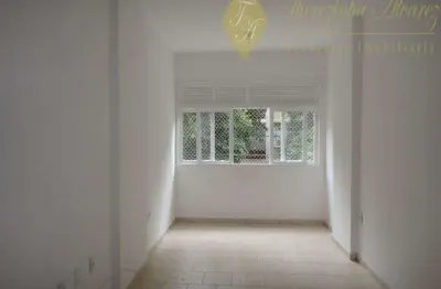 Apartamento com 2 quartos para alugar na Rua Otávio Carneiro, Icaraí, Niterói