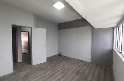 Sala comercial para alugar no edifício catabas tower no caminho das árvores em salvador-ba