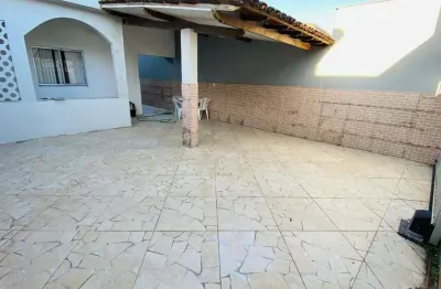Casa com 3 quartos para alugar na rua alda santiago, 132, lameirão, guarapari