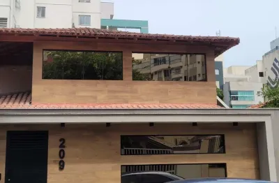 Casa comercial com 1 sala para alugar na Rua João de Oliveira Soares, 209, Jardim Camburi, Vitória por R$ 7.600