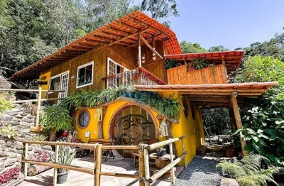 Sítio com 3 suítes e frente para riacho na charmosa região do galo – domingos martins