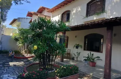Casa grande em morada de camburi com excelente localização
