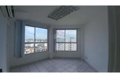 Sala comercial 97m² no Madison Office Tower, Jardim da Penha, frente UFES, 4 salas, 2 vagas.