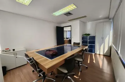 Prédio à venda na Rua Álvaro Rodrigues, 152, Vila Cordeiro, São Paulo