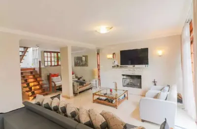 Imperdível sobrado à venda em são paulo-sp, butantã: 3 quartos, 1 suíte, 4 banheiros, 5 vagas de garagem, 350m².