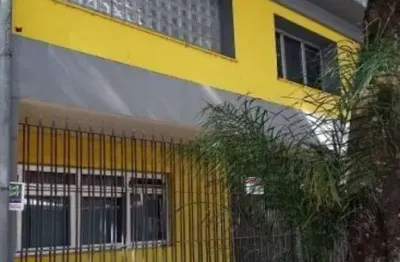Sobrado à venda 285m² sendo 4 dormitórios, 2 suítes e 2 vagas Perdizes