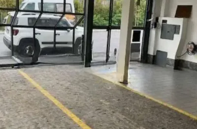 Sobrado à venda em Vila Cordeiro com 200m² 3 dormitórios 4 banheiros 5 vagas