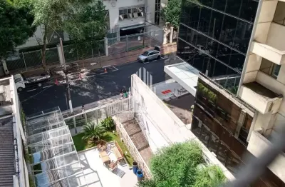 Apartamento no Condomínio Cesar Augusto com 108m² 3 dormitórios 1 suíte 2 banheiros 1 vaga