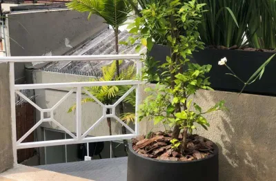 Sobrado à venda no Jardim Paulista com 350m² 3 dormitórios 1 suíte 3 banheiros 2 vagas