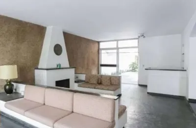 Casa com 4 quartos à venda na Rua Guilherme Moura, 107, Vila Madalena, São Paulo