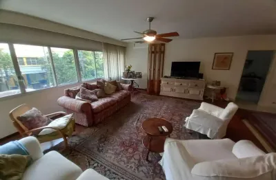 Apartamento garden no itaim bibi, 190m², 3 dormitórios e 2 vagas.