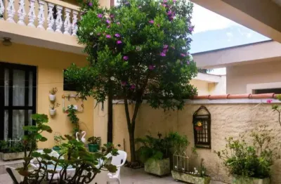 Sobrado à venda no interlagos com 389m² 5 dormitórios 1 suítes 3 banheiros 5 vagas