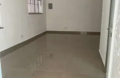 Sobrado com 230m², no broonklin paulista com 4 dormitórios, 4 banheiros e 4 vagas