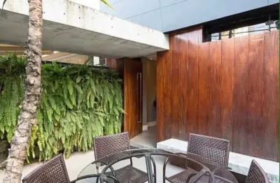 Prédio Comercial de 220m² para Locação na Vila Nova Conceição