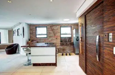 Apartamento de 162m² com 2 dormr/1 Suíte, 3 banheiros, 3 vagas no Morumbi.