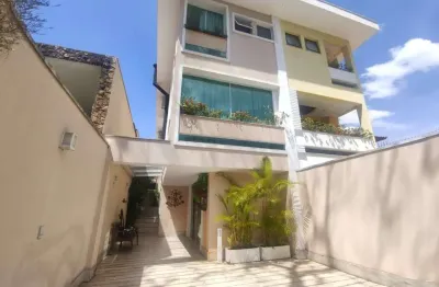 Venda de casa no morumbi - 3 quartos, 3 suítes, 5 banheiros, 3 vagas de garagem - sp