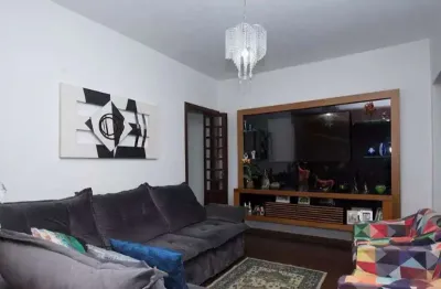 Casa à venda na lapa com 285m² 7 dormitórios 4 banheiros 3 vagas.