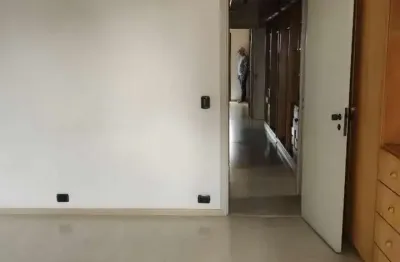 Imperdível! Apartamento de 4 quartos, 3 suítes, 5 banheiros, 3 vagas na Vila Andrade, São Paulo-SP - 235m².