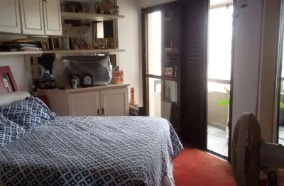 Imperdível apartamento à venda em São Paulo - Cidade Monções: 3 quartos, 1 suíte, 2 banheiros, 2 vagas de garagem e 149m² de área.