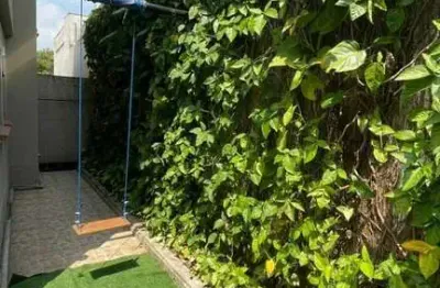 Casa, 5 dormitórios, 2 vagas, com quintal, próximo ao metro, residencial, comercial