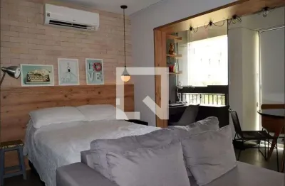 Kitnet / Stúdio à venda na Rua Paulistânia, 215, Vila Madalena, São Paulo