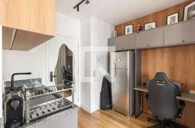 Kitnet / Stúdio à venda na Rua Alves Guimarães, 105, Pinheiros, São Paulo