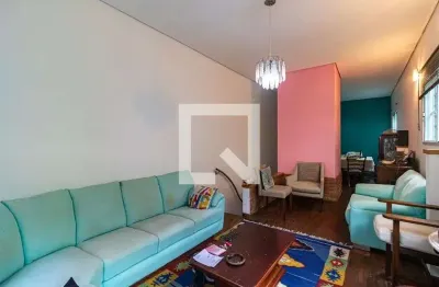 Casa com 3 quartos à venda na Rua Bento de Abreu, 26, Vila Romana, São Paulo