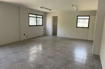 Casa com 9 quartos à venda na Avenida Jurubatuba, 268, Vila Cordeiro, São Paulo